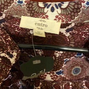 Entro NWT flowy top medium (fit is on smaller side)